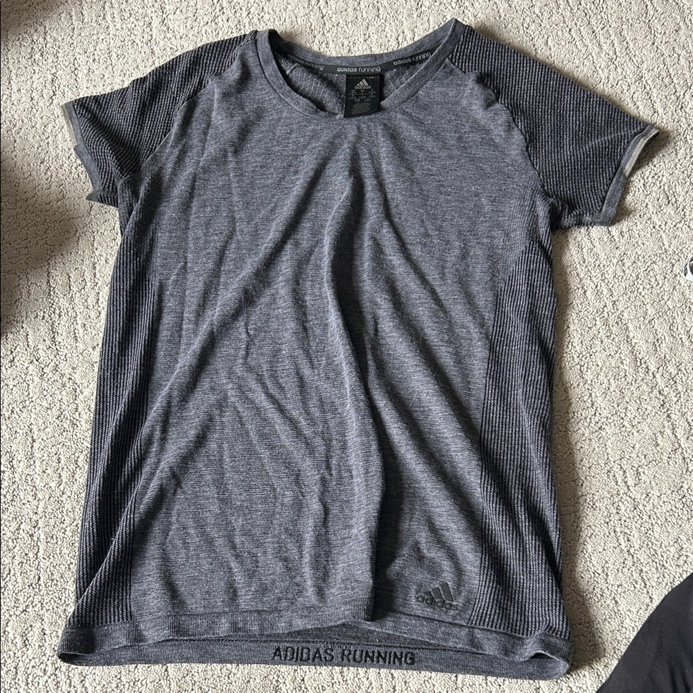 adidas Women's Heather Gray Short Sleeve Running Tee